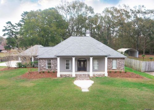 13208 Bridlewood Dr, Greenwell Springs, LA, 70739-5804 | Card Image