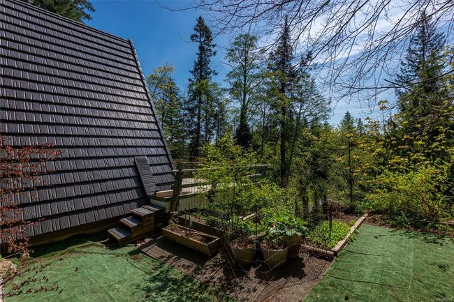 2323 Steelhead Rd, House other with 3 bedrooms, 1 bathrooms and 4 parking in Campbell River BC | Image 11