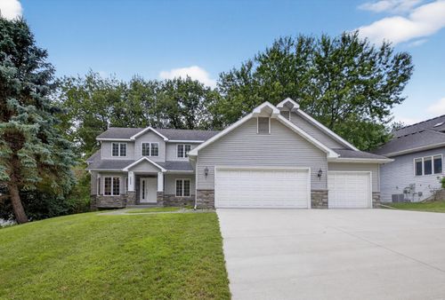 2032 Fox Valley Dr Sw, Rochester, MN, 55902-3447 | Card Image