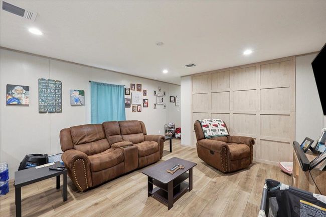 10320 Cravens Camp Rd, House other with 3 bedrooms, 2 bathrooms and null parking in Silsbee TX | Image 7