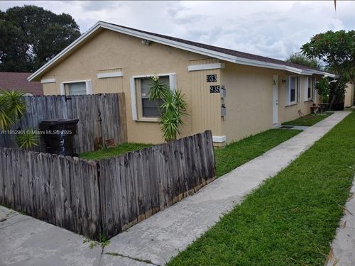 933-933 Francis St, West Palm Beach, FL, 33405-2413 | Card Image