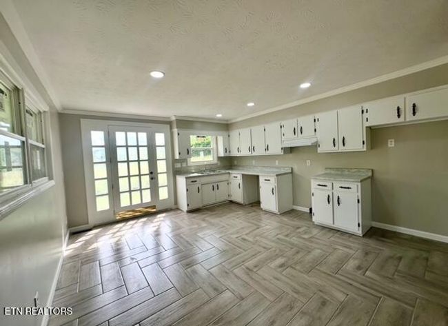 320 Speaks Branch Rd, House other with 2 bedrooms, 1 bathrooms and null parking in Rose Hill VA | Image 9
