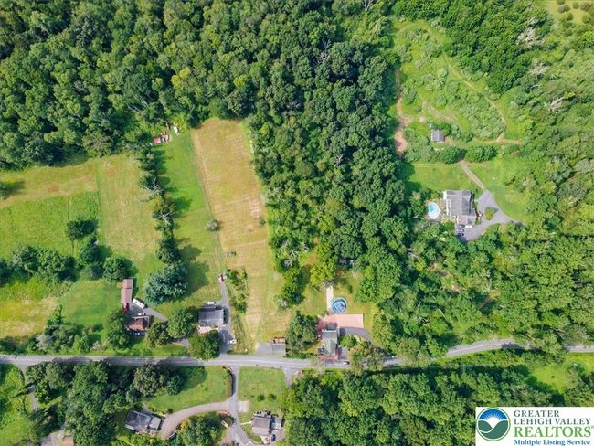 1553 Middle Rd, House other with 4 bedrooms, 5 bathrooms and null parking in Stroudsburg PA | Image 19