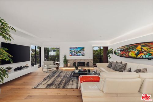 204-1133 5th St, Santa Monica, CA, 90403-5147 | Card Image