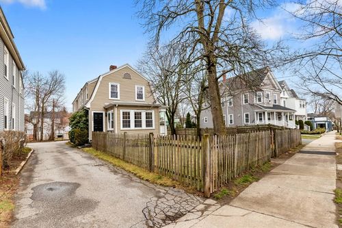 1086-1088 Main St, Wakefield, MA, 01880 | Card Image