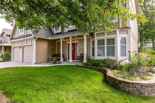 6303 N Indiana Ave, Kansas City, MO, 64119-5031 | Card Image