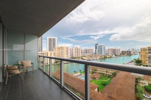 r1109-2602 E Hallandale Beach Blvd, Hallandale Beach, FL, 33009-4819 | Card Image