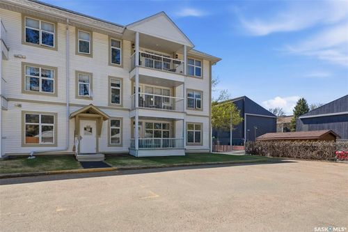 105-301 34th St W, Prince Albert, SK, S6V8B7 | Card Image