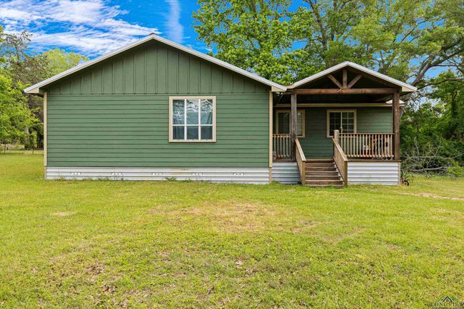 309 Old Highway 135 N, House other with 3 bedrooms, 2 bathrooms and null parking in Gladewater TX | Image 5