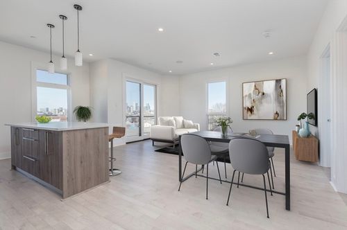 401-232 Old Colony Ave, Boston, MA, 02127-4745 | Card Image