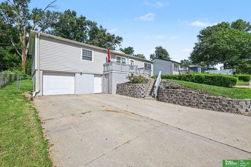 7418 S 76th Ave, La Vista, NE, 68128-2511 | Card Image