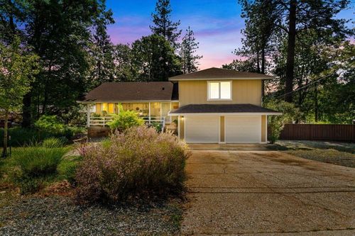 11931 Alta Sierra Drive, Grass Valley, CA, 95949 | Card Image