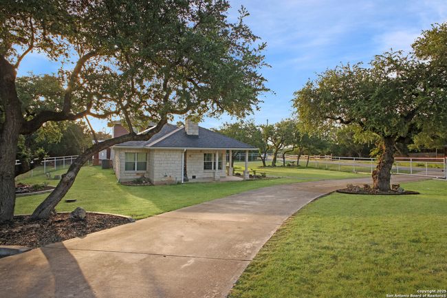1411 Driftwood Rdg, House other with 6 bedrooms, 3 bathrooms and null parking in Spring Branch TX | Image 10