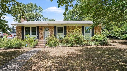 2210 Fawn St, Greensboro, NC, 27403-3606 | Card Image