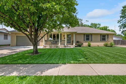 8824 W Birch Ln, Wichita, KS, 67212-4125 | Card Image