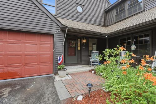 49 Stacey Cir, Windham, NH, 03087-1648 | Card Image