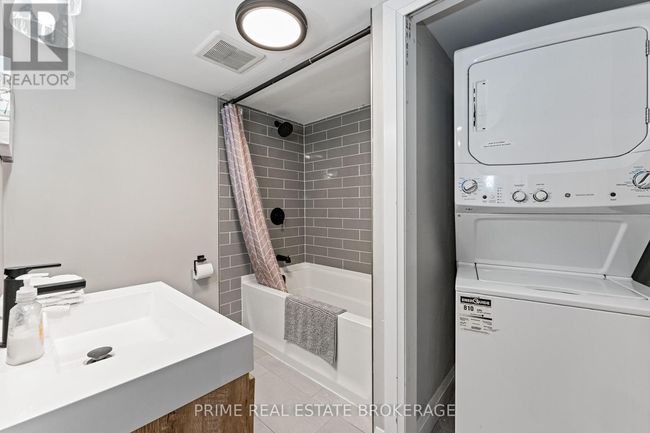 14 Warwick Ave, House other with 3 bedrooms, 2 bathrooms and 3 parking in Grand Bend ON | Image 17