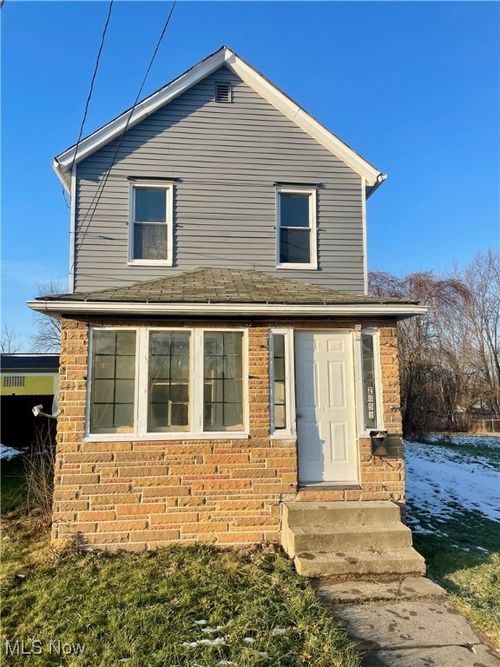 2458 Vestal Rd, Youngstown, OH, 44509-1417 | Card Image