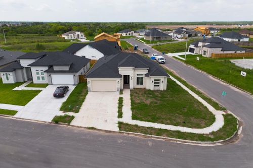 8879 Wentz Lk, Brownsville, TX, 78520-1800 | Card Image