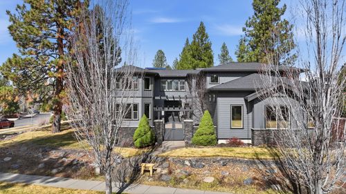 2538 Nw Hosmer Lake Dr, Bend, OR, 97703-7000 | Card Image