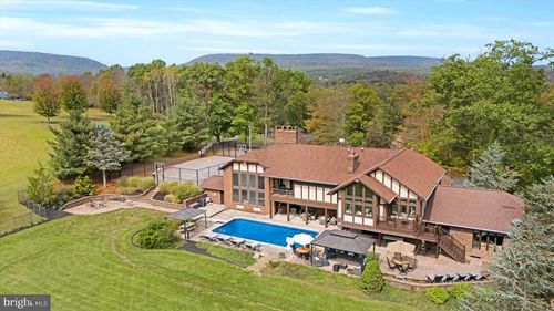 1554 W 7th St, TYRONE, PA, 16686-7431 | Card Image