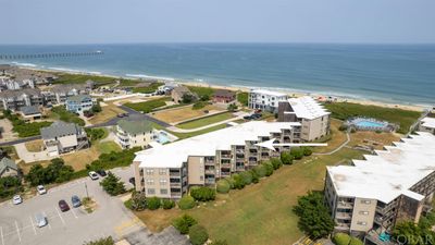 117 Sea Colony Drive, Condo with 1 bedrooms, 2 bathrooms and null parking in Duck NC | Image 1