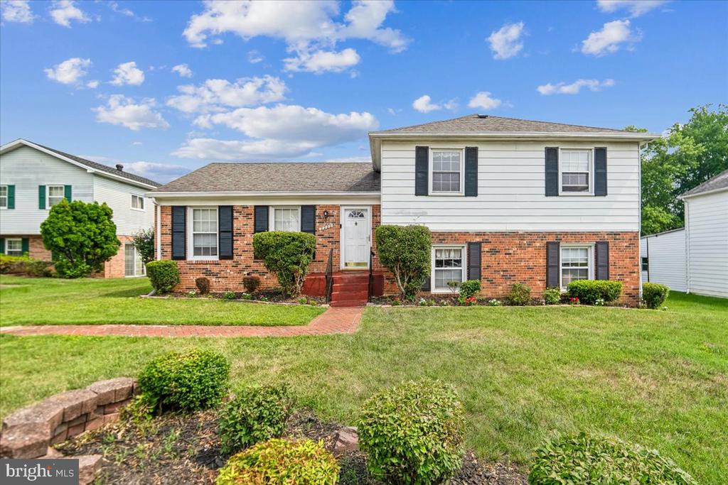 Residential in TEMPLE HILLS 2