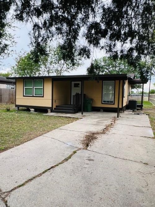 837 S 13th St, Alamo, TX, 78516-9681 | Card Image