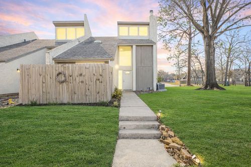 12243 Glenview Dr, Montgomery, TX, 77356-7909 | Card Image