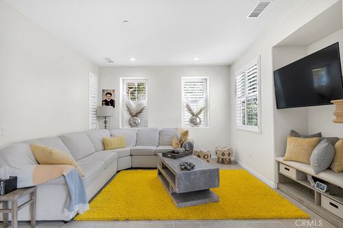 b-2931 Esperanza Way, Simi Valley, CA, 93063-0155 | Card Image