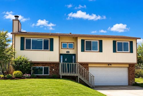 123 Citation Ln, Evanston, WY, 82930-5412 | Card Image
