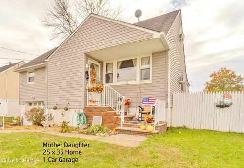 33 Menlo Ave, Metuchen, NJ, 08840-2929 | Card Image