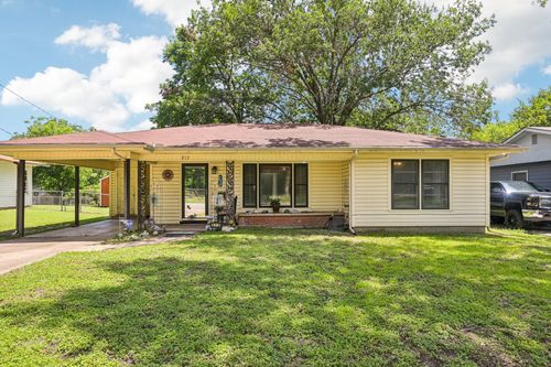 213 N 38th St, Corsicana, TX, 75110-3923 | Card Image