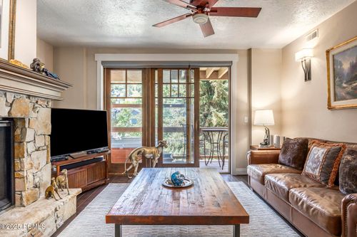 b202-1000 Park Ave, Park City, UT, 84060-5202 | Card Image