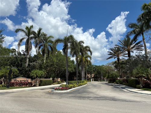 20-2757 Center Court Dr, Weston, FL, 33332-1855 | Card Image