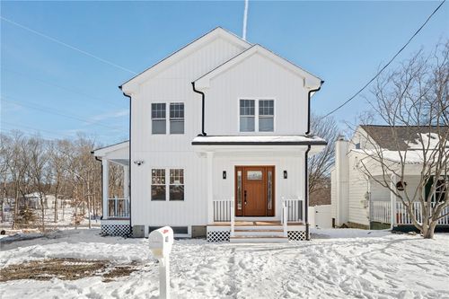 43 Massachusetts Ave, Cumberland, RI, 02864-5728 | Card Image