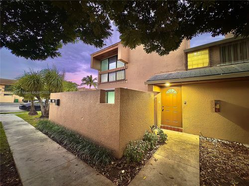 9104-9104 Sw 159th Ter, Palmetto Bay, FL, 33157-1949 | Card Image