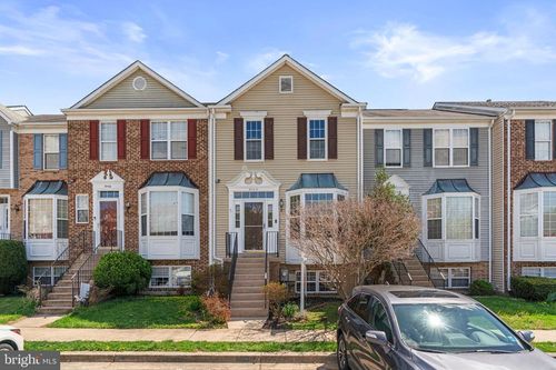 2404 Sandwich Ct, CROFTON, MD, 21114-1681 | Card Image