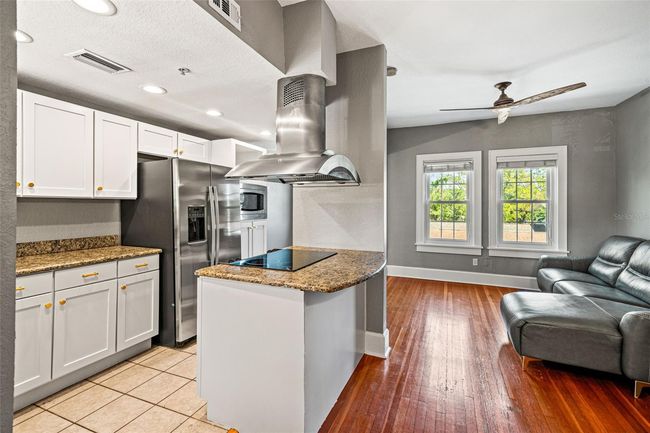 APT-7 - 210 22 Nd Ave Ne, Condo with 2 bedrooms, 2 bathrooms and null parking in ST PETERSBURG FL | Image 6