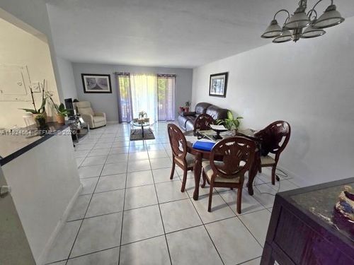 j7-10375 N Kendall Dr, Miami, FL, 33176-1676 | Card Image