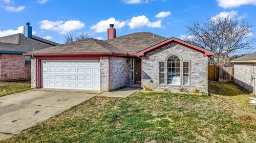 9944 Long Rifle Dr, Fort Worth, TX, 76108-4170 | Card Image