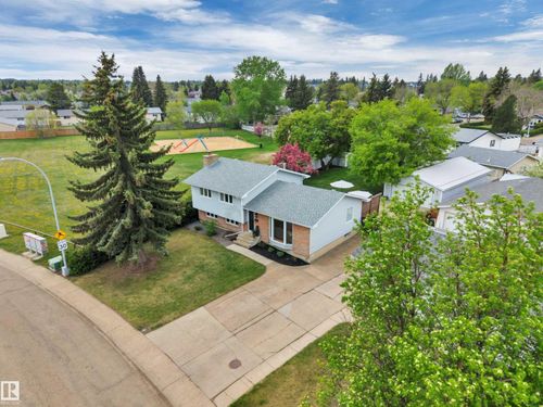 14 Meadowood Cres, Sherwood Park, AB, T8A0L7 | Card Image