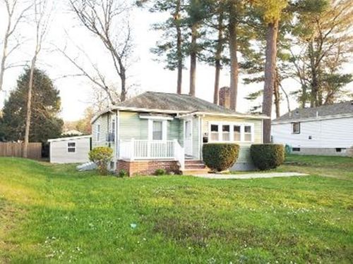 1128 Sassaquin Ave, New Bedford, MA, 02745-4312 | Card Image