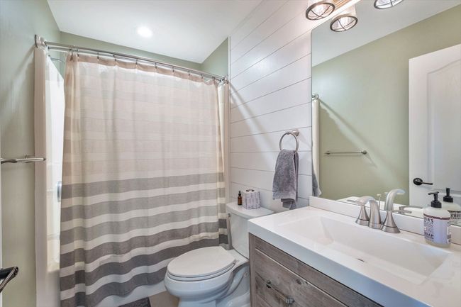 2352 Stepping Stone Pass, House other with 4 bedrooms, 3 bathrooms and null parking in Flushing MI | Image 19