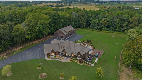 6704 Highway 52 W, Lafayette, TN, 37083-3289 | Card Image