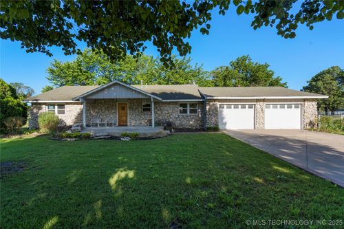 16522 S Peoria Ave, Bixby, OK, 74008-5343 | Card Image