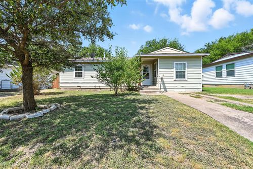 4912 Borden Dr, Fort Worth, TX, 76116-9006 | Card Image