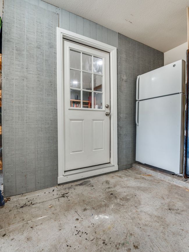 Partial garage conversion | Image 19