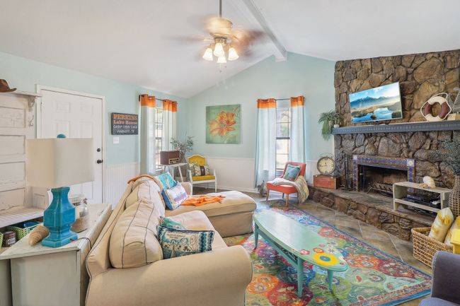 176 Bayside Cir, House other with 2 bedrooms, 2 bathrooms and null parking in Malakoff TX | Image 5