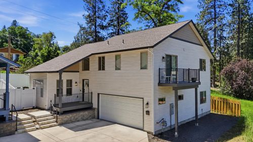 3414 E 17th Ave, Spokane, WA, 99223-3805 | Card Image